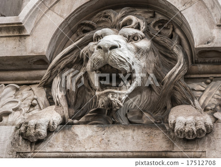 Lion head relief on the facade Lion head relief on the facade 17512708