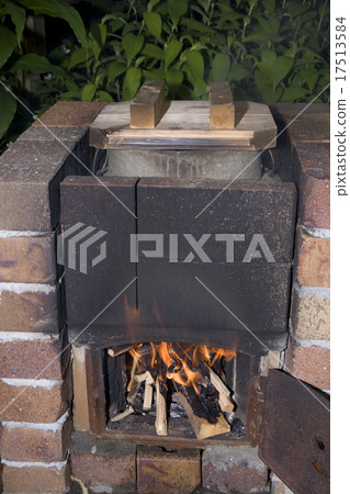 Cook meal with a winged dumpling 17513584