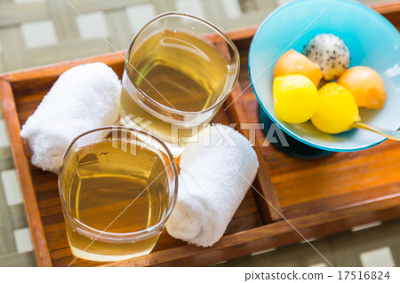 Ice tea with fruit Ice tea with fruit 17516824