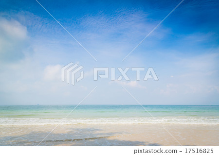 Beach and tropical sea with blue sky 17516825