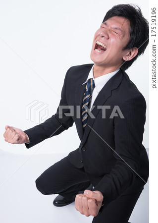 Businessman Businessman 17519196