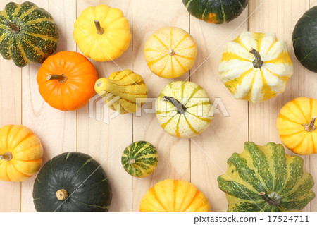 Halloween pumpkin 17524711