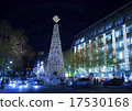 Night view of Christmas season and Christmas tree in Ku Dam area of Berlin, Germany 17530168
