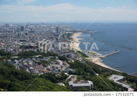View of Suma beach from Suma Ward "Suma Pu Ropeway" in Kobe City 17532075