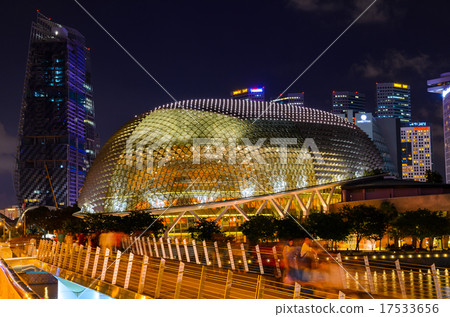 Singapore downtown 17533656
