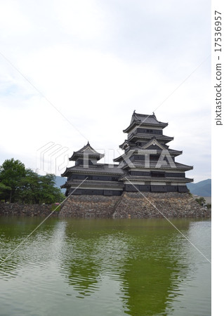 Matsumoto Castle 17536957