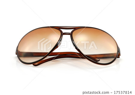 sunglasses isolated on white background sunglasses isolated on white background 17537814