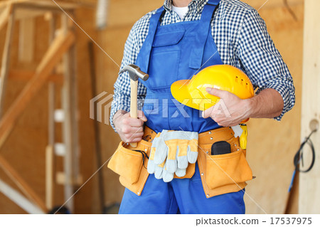Construction worker 17537975