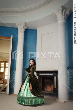 Young girl at the image of Scarlett O'Hara 17537983