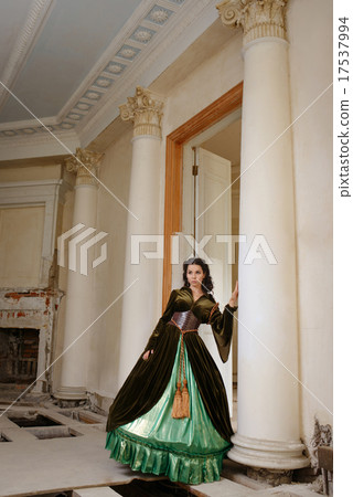 Young girl at the image of Scarlett O'Hara 17537994