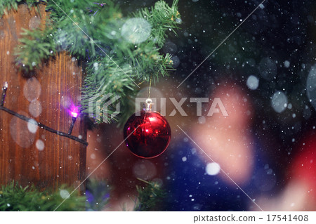 Christmas tree decoration toy gifts 17541408