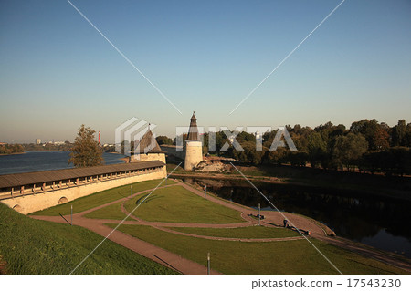 Orthodox monastery church domes of the Kremlin Fortress Orthodox monastery church domes of the Kremlin Fortress 17543230