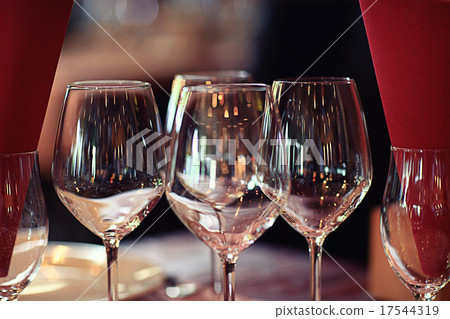 glasses of red wine at restaurant concept alcohol glasses of red wine at restaurant concept alcohol 17544319