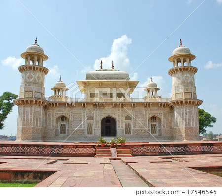 Baby Taj in Agra, India Baby Taj in Agra, India 17546545