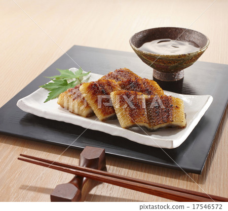 國產鰻魚烤菜（一道菜） 17546572