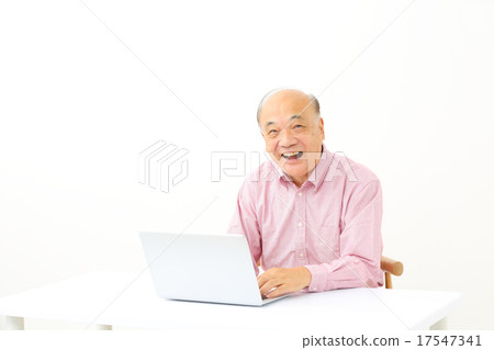 高級男性個人電腦 17547341