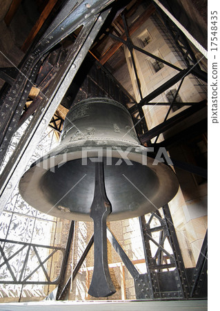 bell Sisigmund bell Sisigmund 17548435