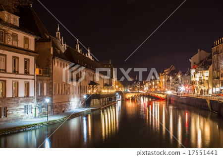 Ill river in Strasbourg - Alsace, France Ill river in Strasbourg - Alsace, France 17551441