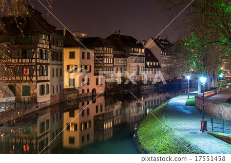 Canal in Petite France area, Strasbourg Canal in Petite France area, Strasbourg 17551458