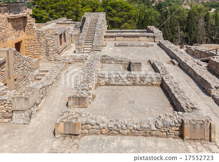 Knossos palace at Crete Knossos palace at Crete 17552723