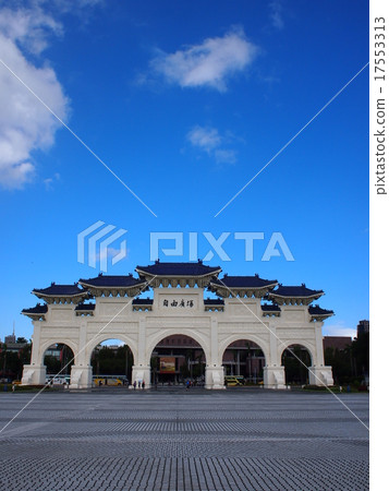 小田大森正門（垂直位置：下方位置） 17553313