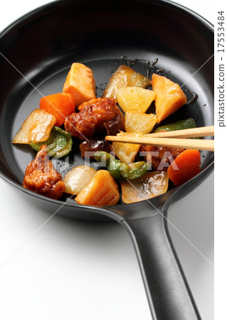 Let's make sweet and sour pork 17553484