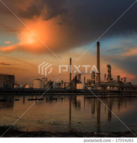 Oil refinery 17554261
