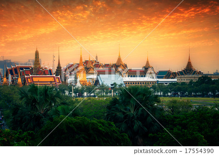 Wat Phra Kaew 17554390