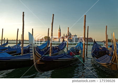 Summer morning in Venice 1 Summer morning in Venice 1 17556026
