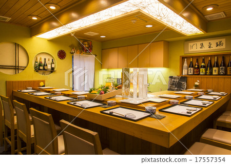 Cooking shop with ice pillar at counter Cooking shop with ice pillar at counter 17557354