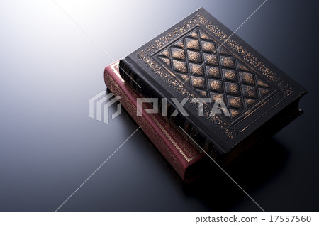 Foreign books and pocket watches Foreign books and pocket watches 17557560