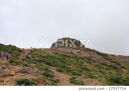 Adatadara山峰看法 Adatadara山峰看法 17557714