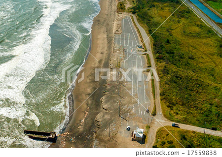 Aerial view of the parking lot cut by Kujukuri Ichimatsu coast nearby wave 17559838