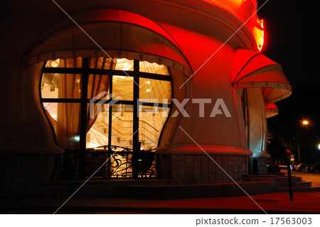 Night view of cafe and interior Night view of cafe and interior 17563003