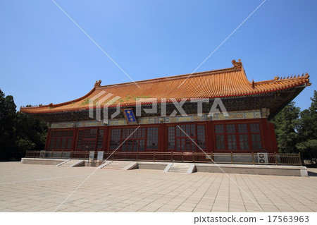 Beijing Zhongshan Park Nakamado 17563963