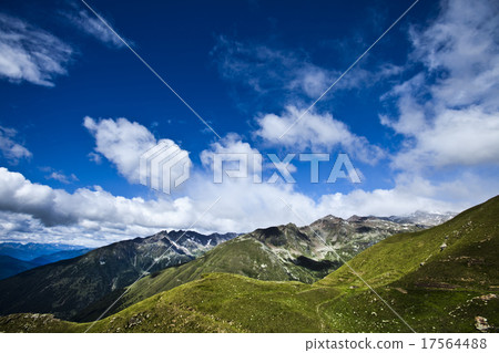 Landscape in mountains, natural colorful tone Landscape in mountains, natural colorful tone 17564488