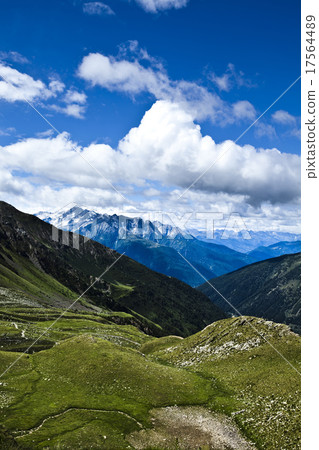 Landscape in mountains, natural colorful tone 17564489