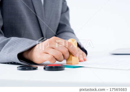 Contract image 17565083