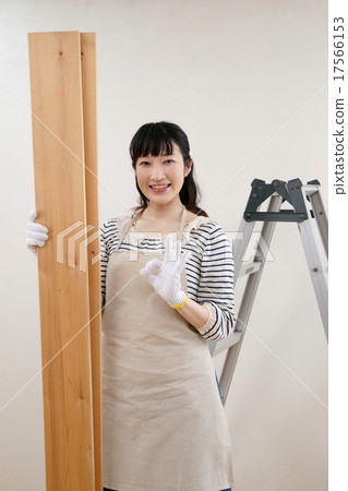 A woman with timber 17566153