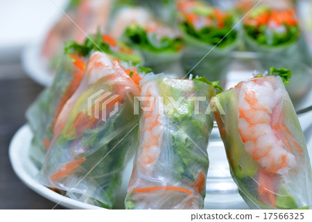 Raw spring roll 17566325