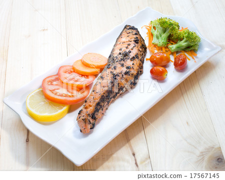 Salmon steak with black pepper Salmon steak with black pepper 17567145