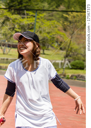 打網球的女人 17567373