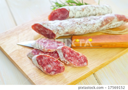 salami 17569152