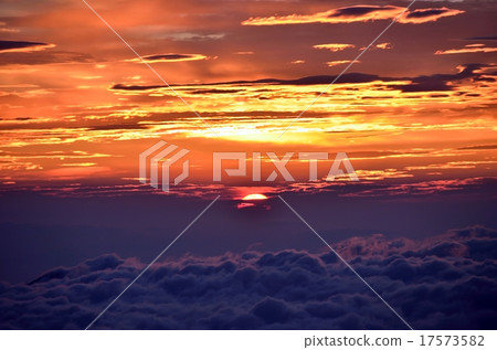 Mt. Fuji Mountain before Dawn 17573582