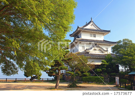 Marugame城堡Tensui 17573677