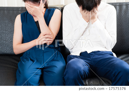 Men and women with trouble Men and women with trouble 17575376