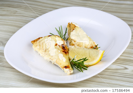 Baked perch fillet 17586494