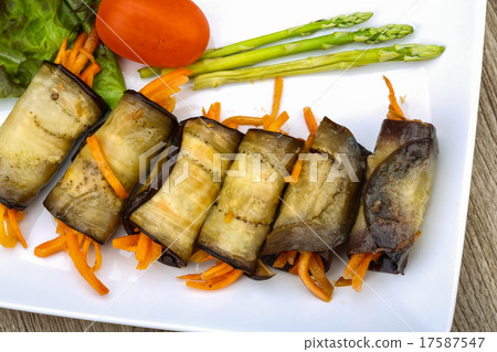 Eggplant rolls with carrot Eggplant rolls with carrot 17587547