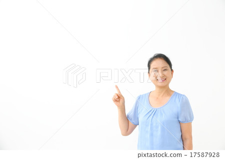 Middle-aged women recommended Middle-aged women recommended 17587928