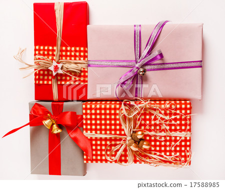Christmas presents Christmas presents 17588985